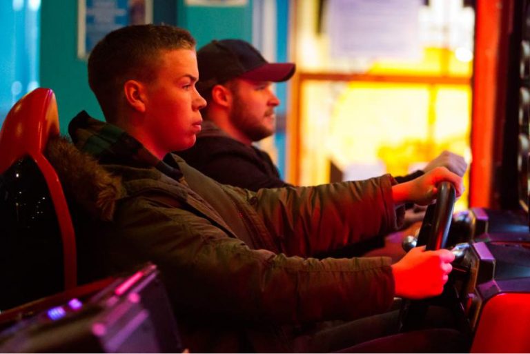 dt.common.streams.StreamServer