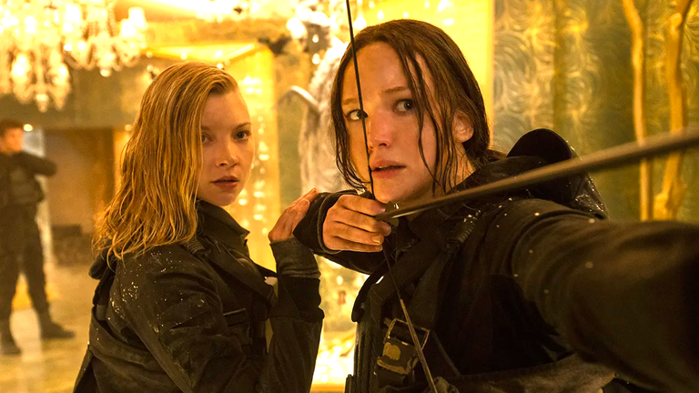 jennifer-lawrence-natalie-dormer-hunger-games-mockingjay-part-2