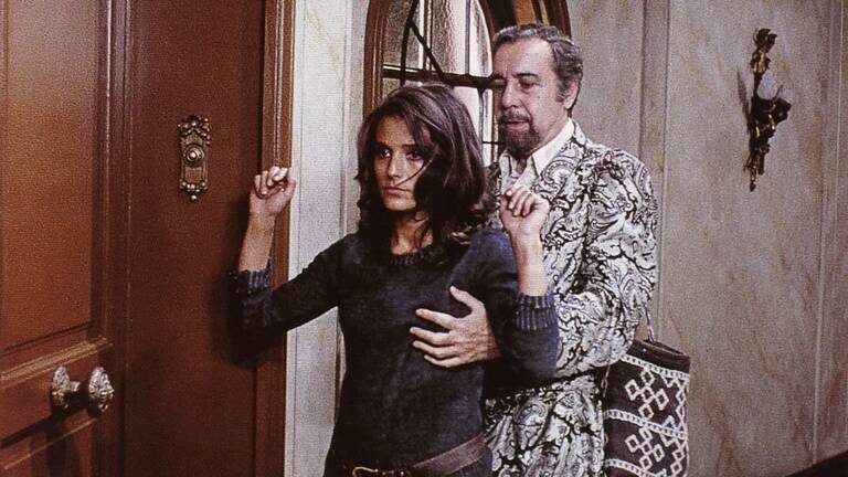 The Discreet Charm of the Bourgeoisie (15)