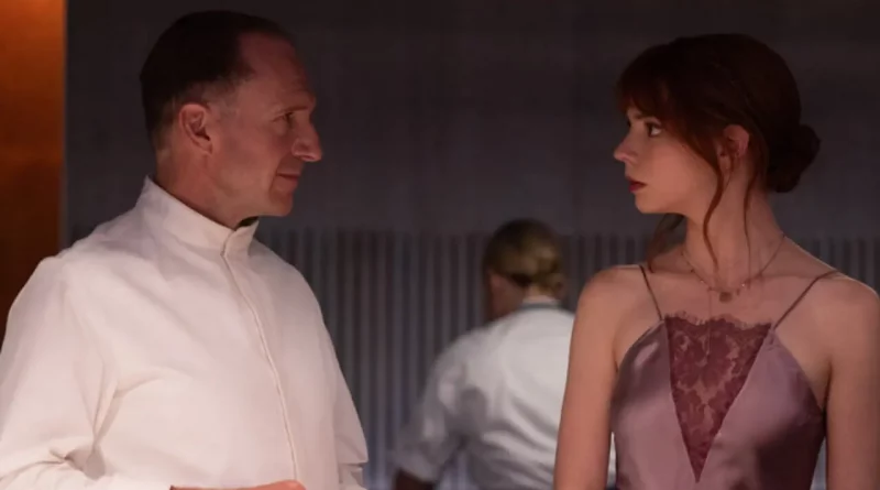 The Menu is an ensemble piece dominated by Ralph Fiennes as celebrity chef Julian Slowak. 