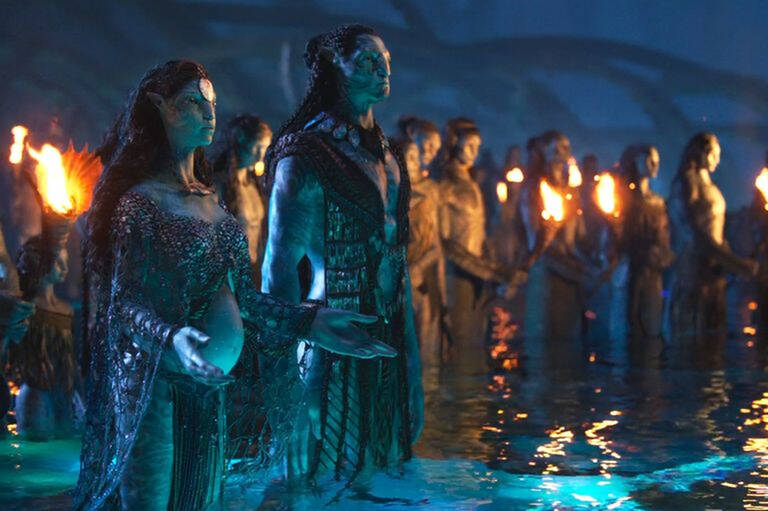 It’s now thirteen years since James Cameron gave us the previous Avatar, at the end of which earthman Jake Sully (Sam Worthington) became a fully fledged Nav’I, on the far off moon Pandora, where the people are blue and earth people cannot breathe the atmosphere.   