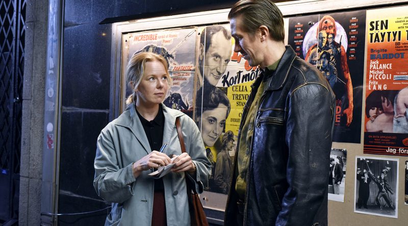 There is something totally endearing about the way Finnish film maker Aki Kaurismäki tells his film stories – their sly, quiet humour, simplicity and empathy with his fellow human beings. 