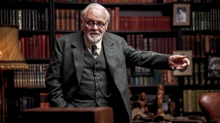 Hopkins gives yet another charismatic performance as Freud, who is dosing himself with whiskey and morphine for the acute pain he is suffering from the mouth cancer, which is killing him but whose brain is as sharp as a razor. 