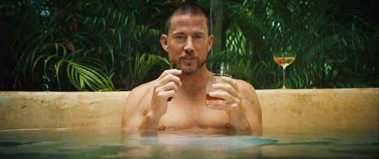 Actress Zoë Kravitz makes an impressive debut as director here in a thriller which is a fast moving and good looking mix of slasher horror and feminism.