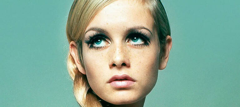 The film has interviews with models, actors, friends and others who know Twiggy personally or have written about her work.