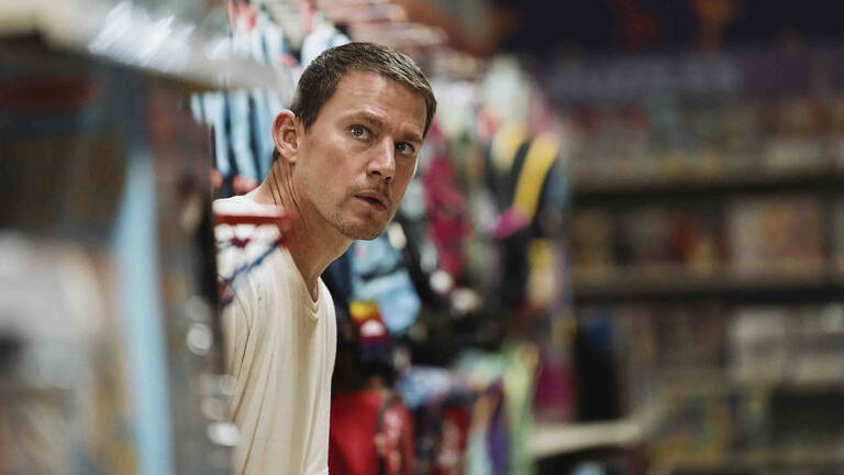 Based on an unbelievable true story, Roofman follows Jeffrey Manchester (Channing Tatum), a former Army Ranger and struggling father who turns to robbing McDonald’s restaurants