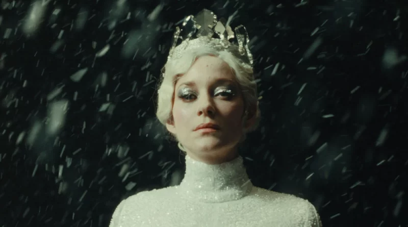 Director Lucile Hadzihalilovic has created a film of stunning and indeed chilling beauty, while both Cotillard and newcomer Pacini give first class performances.