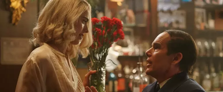 Ethan Hawke as lyricist Lorenz Hart is totally mesmerising in this film. You can't take your eyes off him.