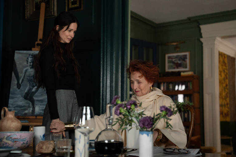 The story is both a reunion and a battle between an estranged mother and daughter.