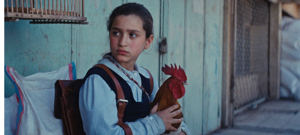 The film uses mainly untrained actors. The two children act with unfettered enthusiasm and natural ability.