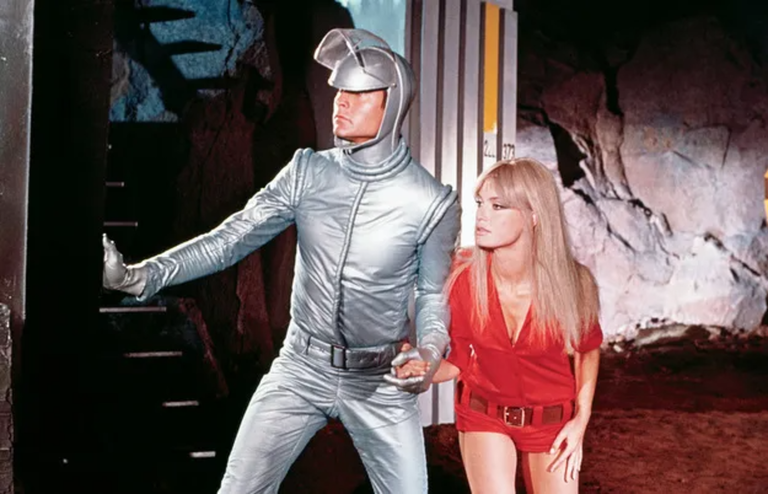 Director Bava was famous for making iconic genre movies on a shoestring budget. He does something very cool here, with a slightly larger budget.